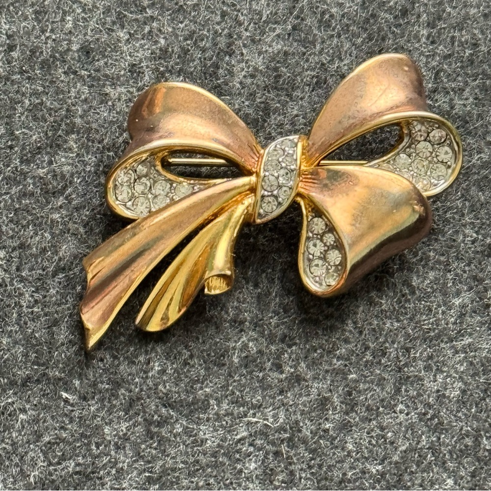 Elegant Gold and Silver Bow Brooch